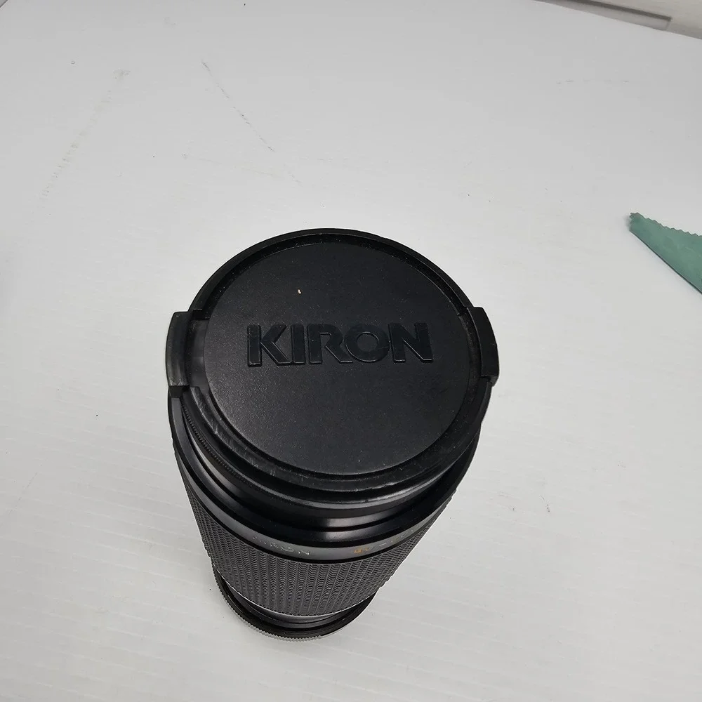 Kiron Tele Zoom‎ Camera Lens 80-200mm f/4 - 1:4 With Filter Shylight & Hood